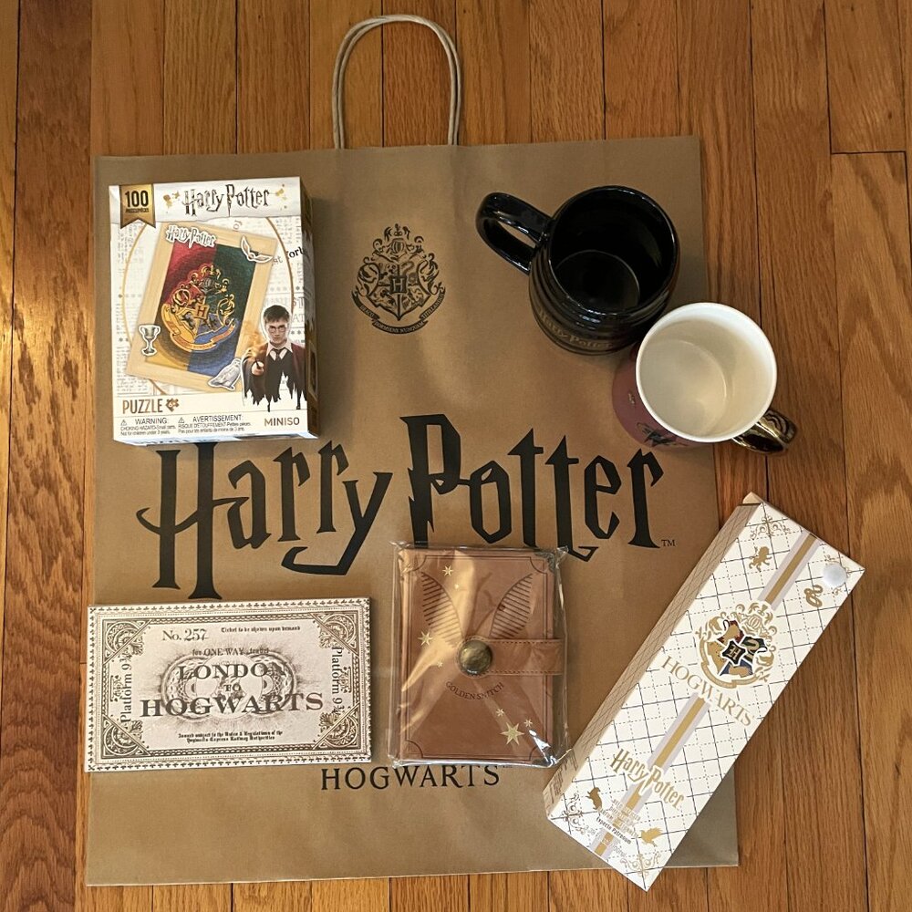 Harry Potter Magic Gift Set. Nostalgic SOLD-OUT Miniso w/ Ceramic Reed Diffuser! - Picture 15 of 15